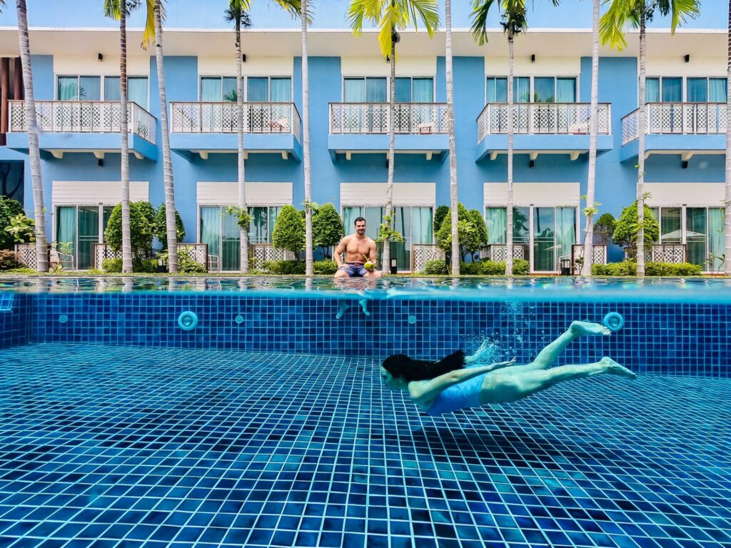 Experiences 6 7swimmingpool